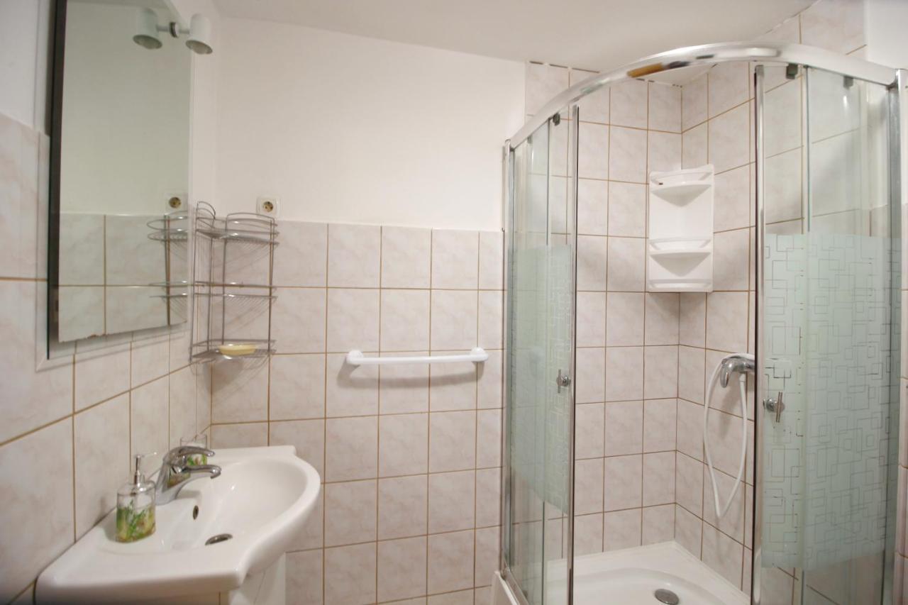 Apartment Suzy Nin Esterno foto